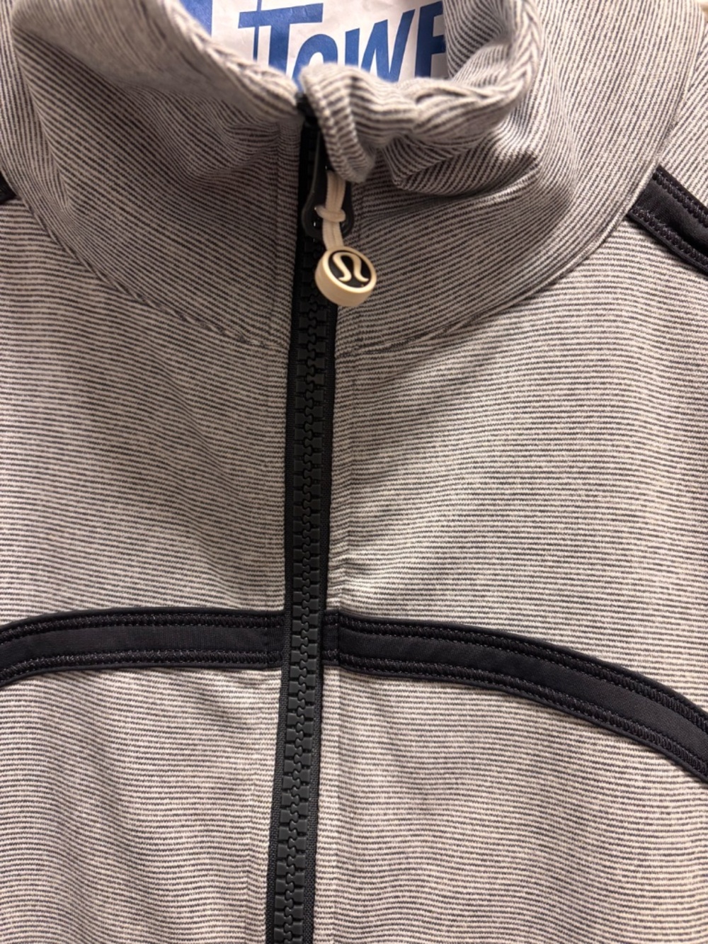 Lululemon Jacket - Picture 2 of 2